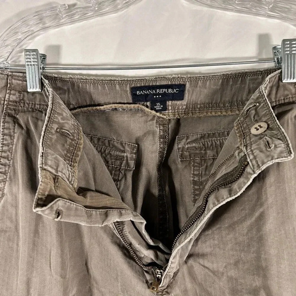 Banana Republic Cargo Shorts Men's 35 Grey Button Zip 100% Cotton Distressed - Picture 6 of 10
